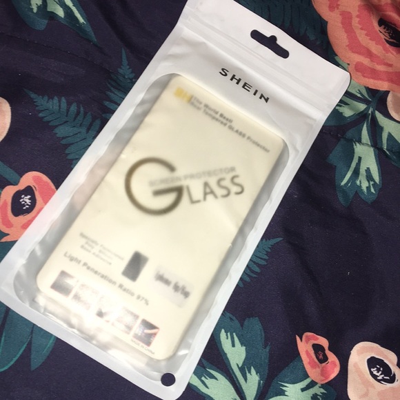 ⭐️SHEIN GLASS SCREEN PROTECTOR IPHONE 6S 6PLUS 6P - Picture 2 of 7